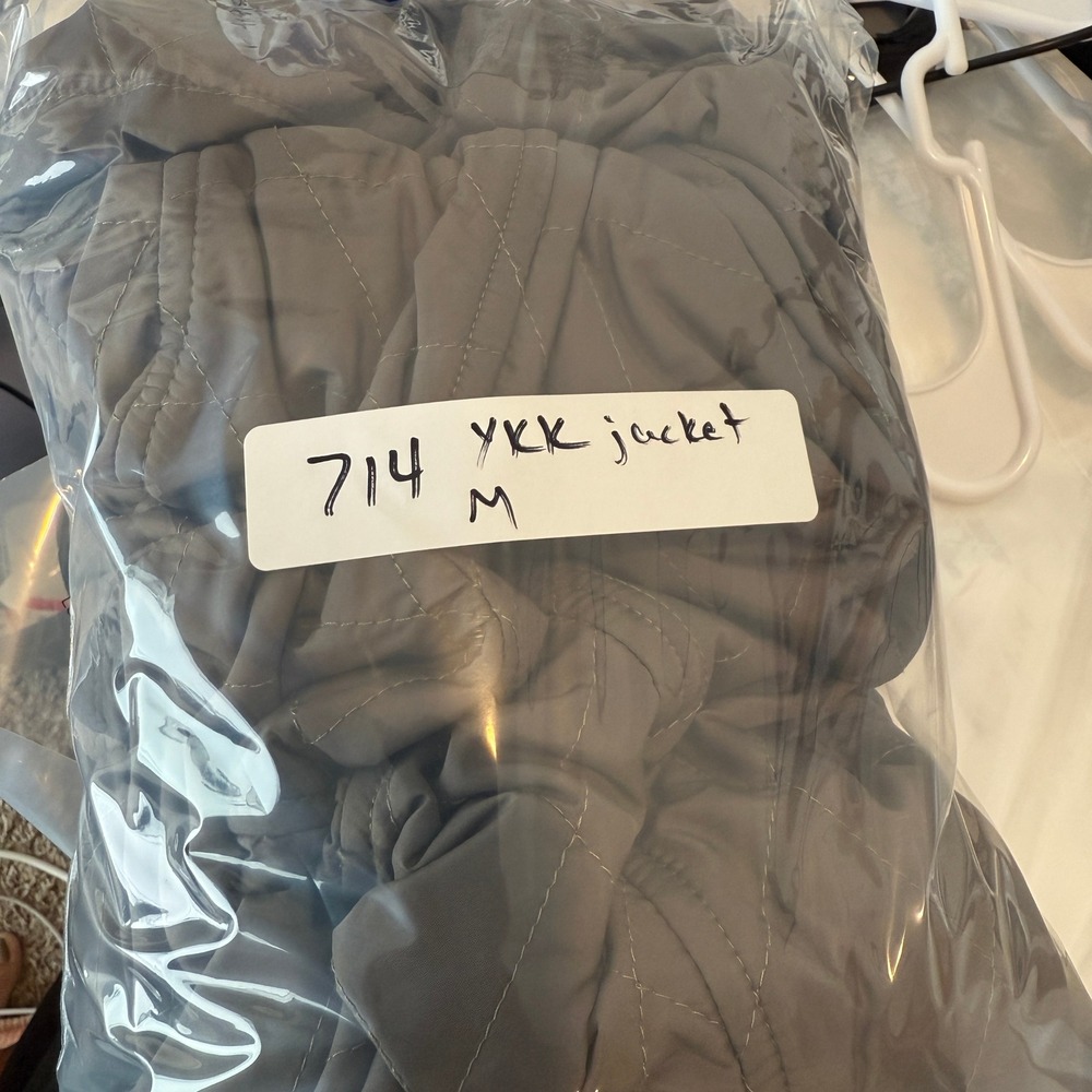 Athleta Quilted Funnel Neck Zip Up Jacket Taupe Women Small Lightweight Casual‎ - Picture 8 of 8